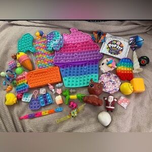 POP Fit Rainbow Puzzle and Fidget Toy Collection